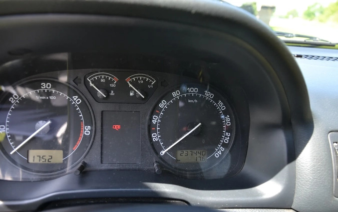 Skoda Octavia cena 10500 przebieg: 237000, rok produkcji 2007 z Łódź małe 172
